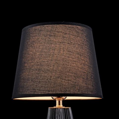 Настольный светильник Maytoni Calvin Table Z181-TL-01-B